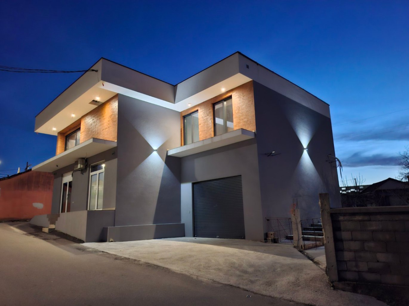 Оренда - Офісне приміщення Podgorica, Zlatica