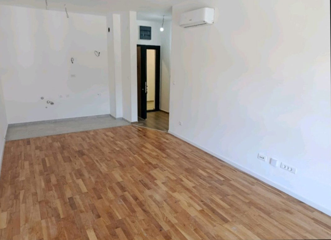 Продаж - Квартира Podgorica, Tološi