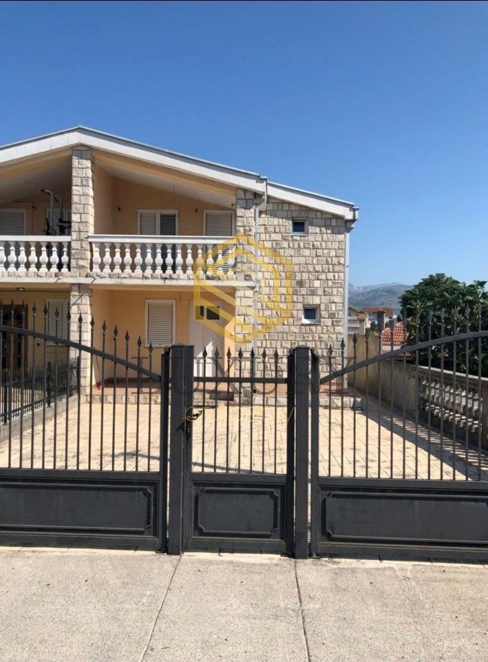 Izdavanje - Stan Podgorica, Konik