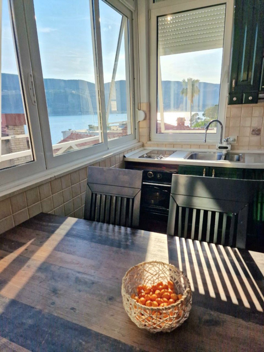 Оренда - Квартира Herceg Novi, Herceg Novi