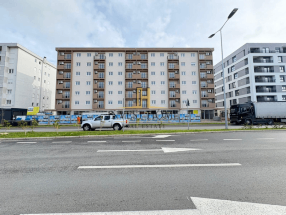 Продаж - Квартира Podgorica, Stari Aerodrom