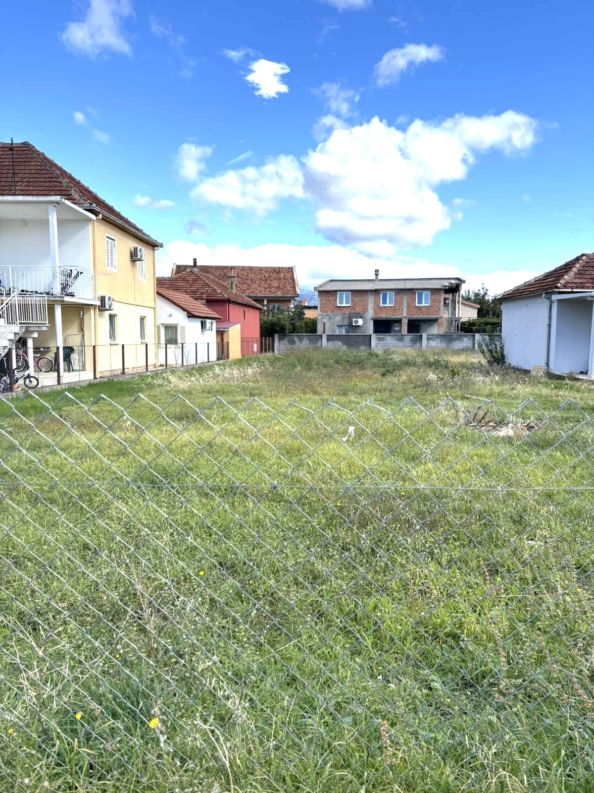 Prodaja - Zemljište Podgorica, Tološi