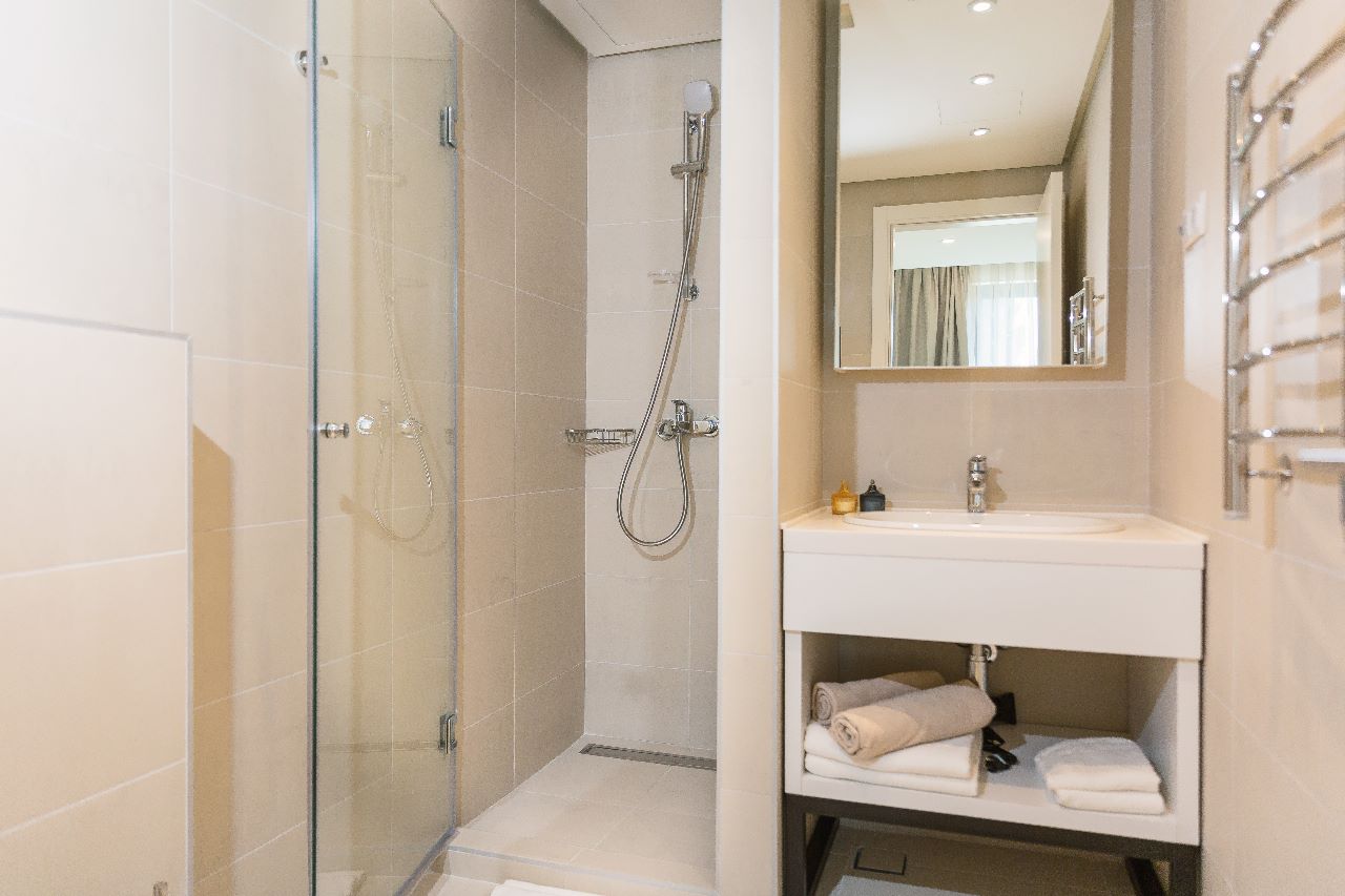 7ef1b942-0e1f-4770-a3f6-5bfd2394b307.jpg