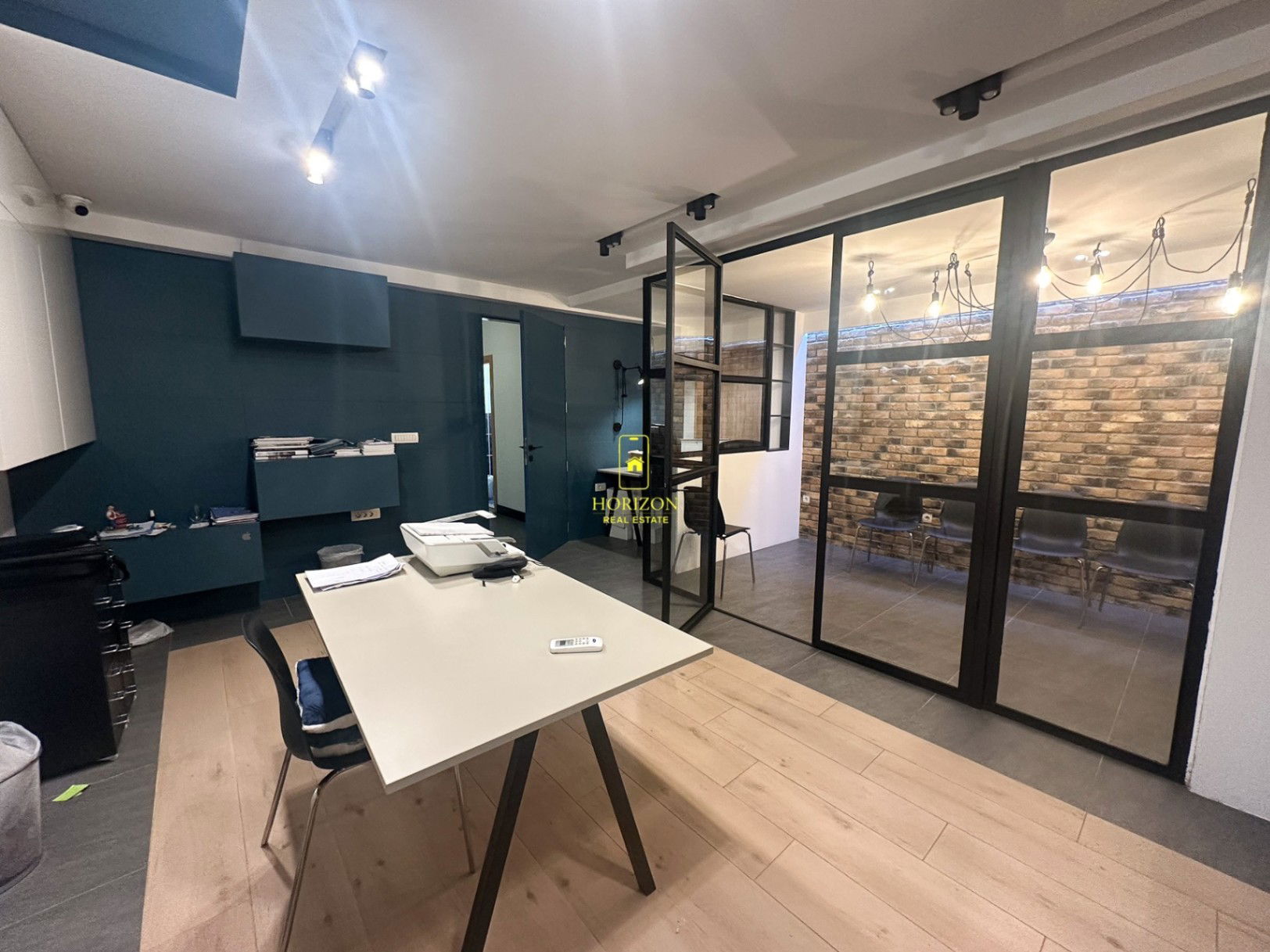 Rent - Office space Podgorica, Momišići