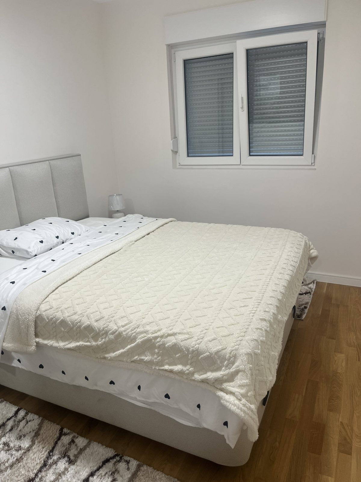 7f26e236-7e21-44f5-ac83-feebb60de6b1.jpg