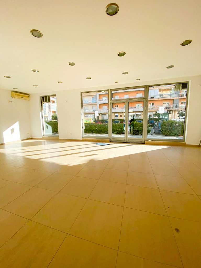 Izdavanje - Poslovni prostor Podgorica, City Kvart