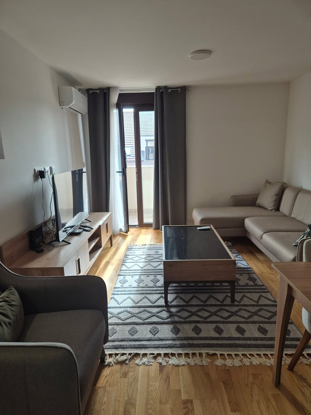 Izdavanje - Stan Podgorica, Zabjelo