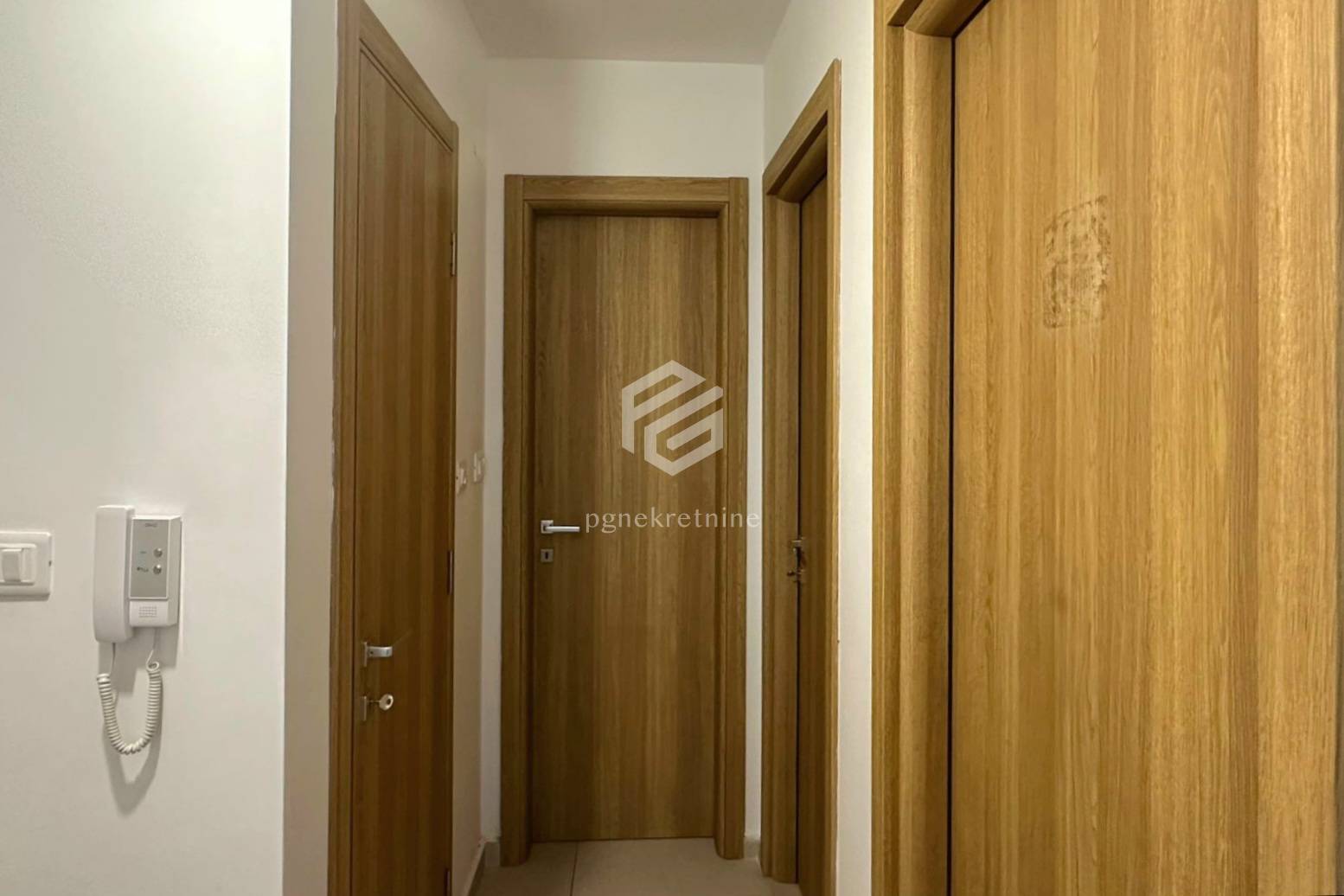 Slika nekretnine 8