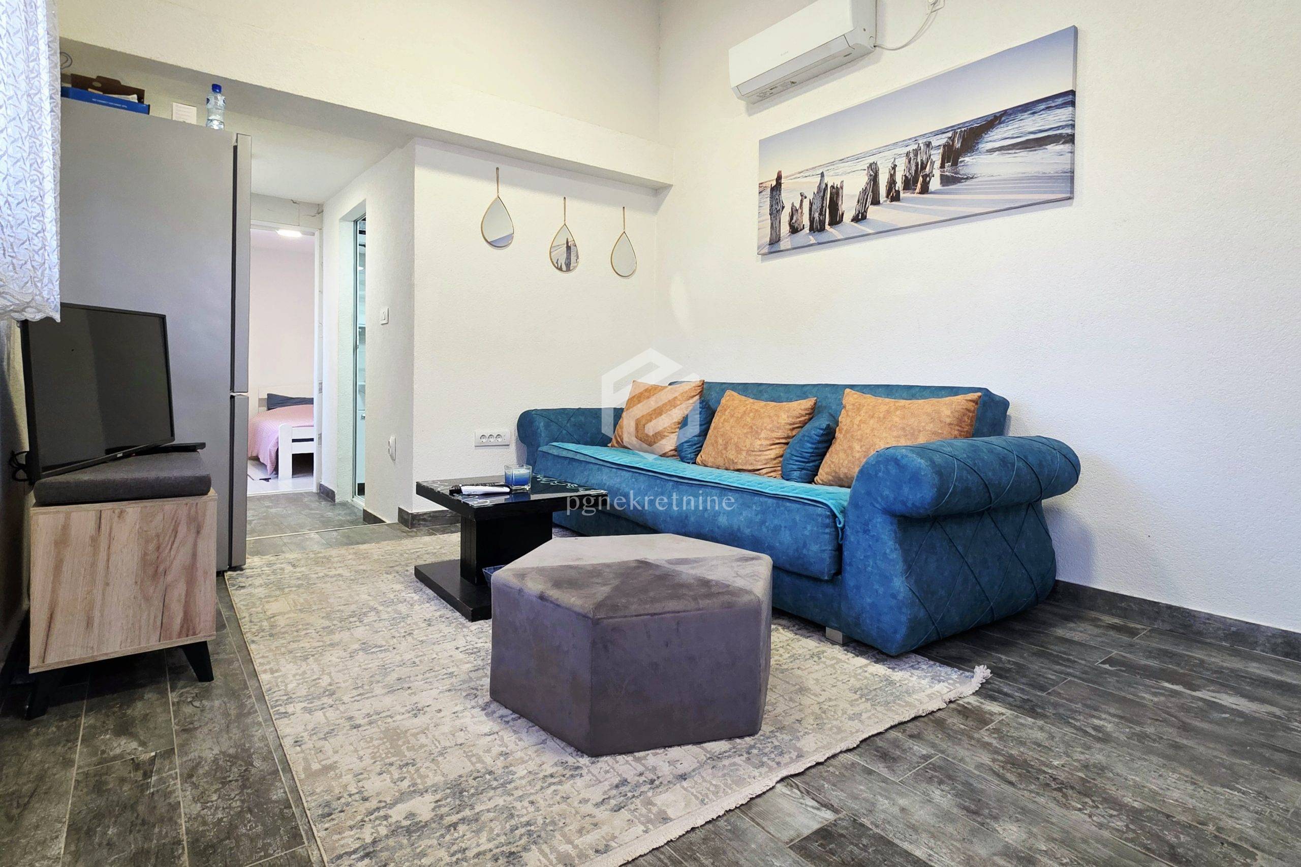 Продаж - Квартира Podgorica, Tološi