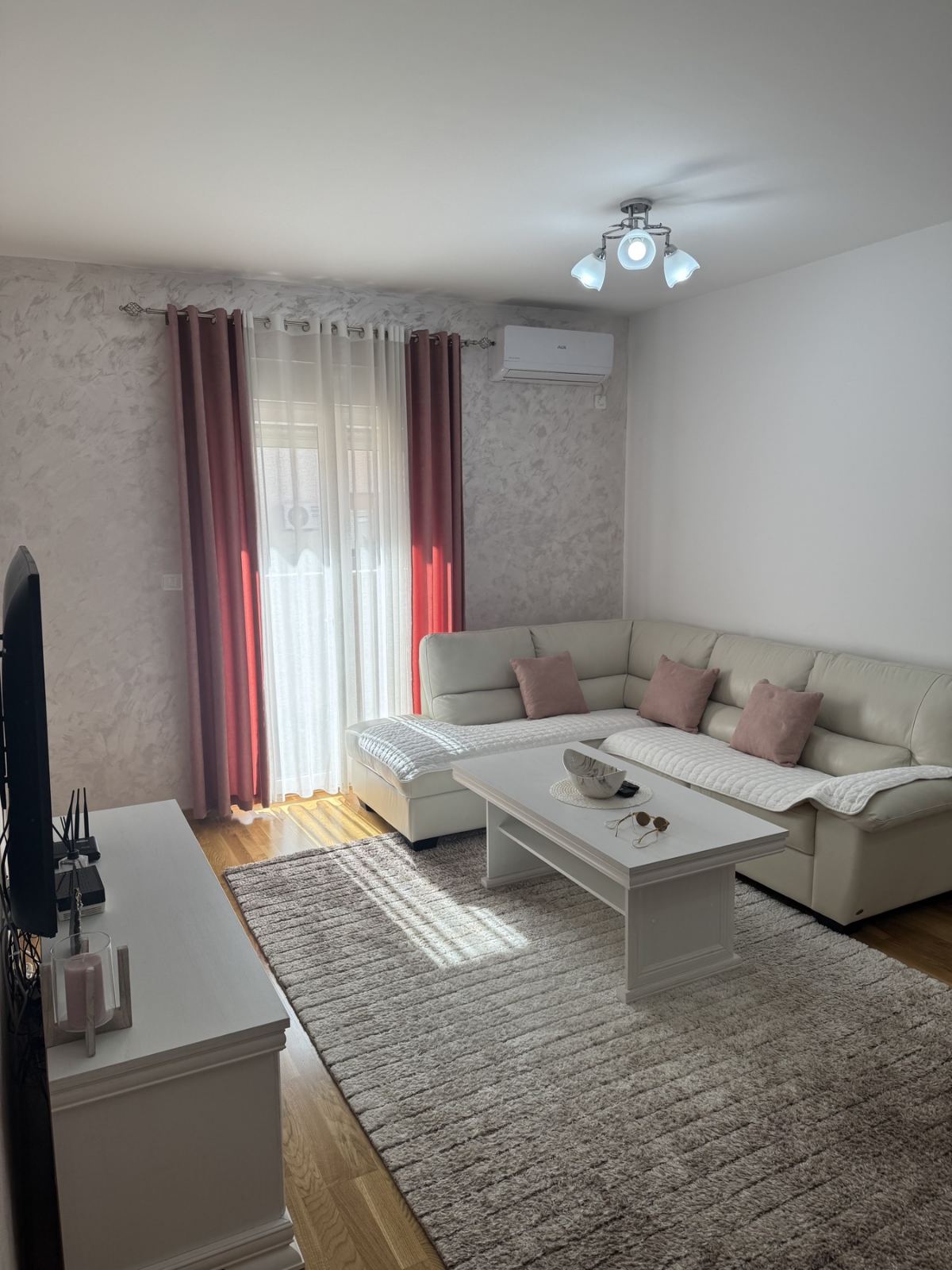 Продаж - Квартира Podgorica, Tuški Put