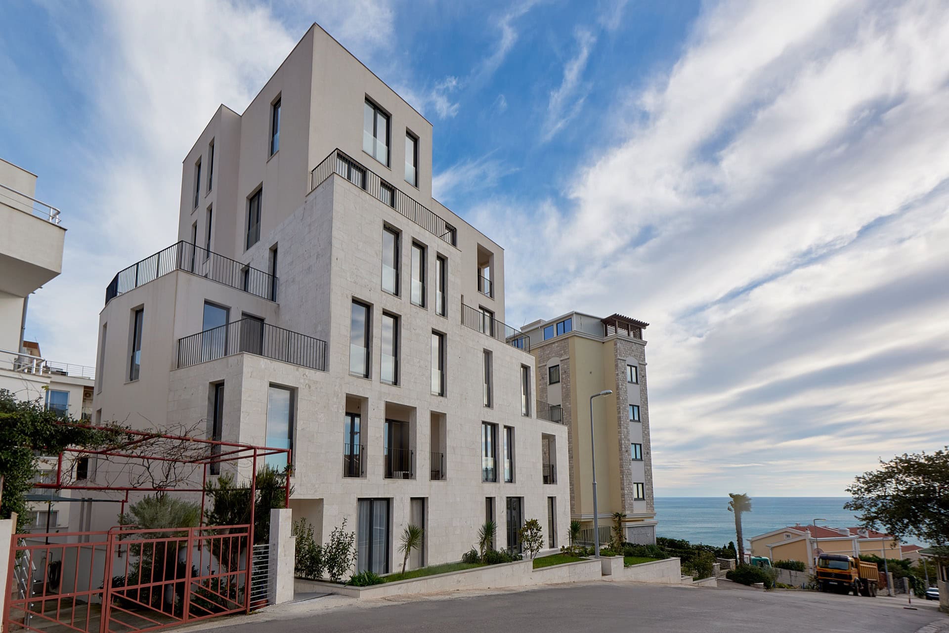 Продажа - Квартира Budva, Bečići