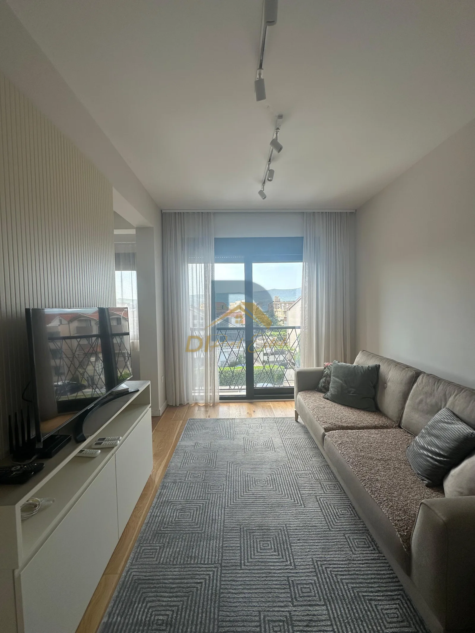Оренда - Квартира Tivat, Kalimanj