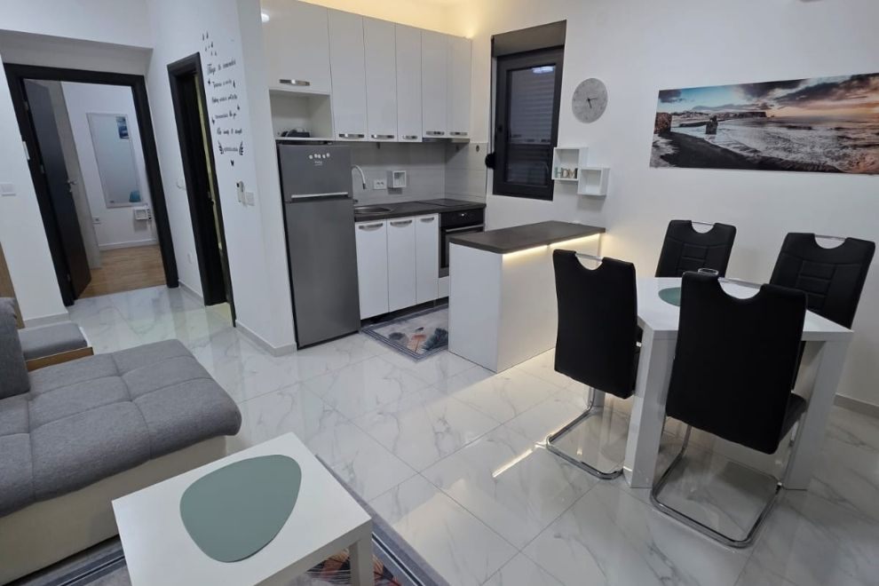 Продажа - Квартира Herceg Novi, Đenovići