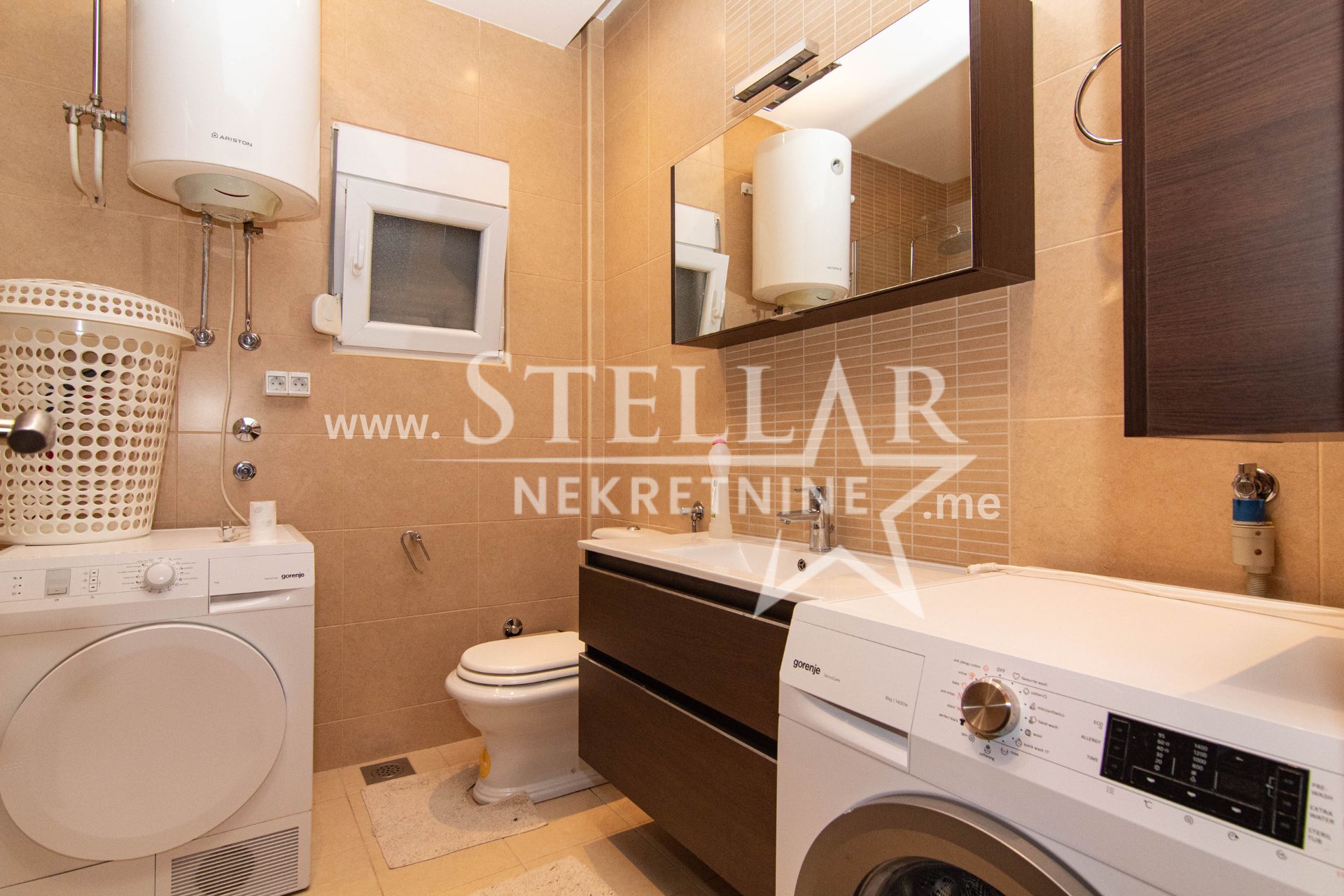 85de20fa-d9c8-4b30-b439-5ba15eaec8f8.jpg