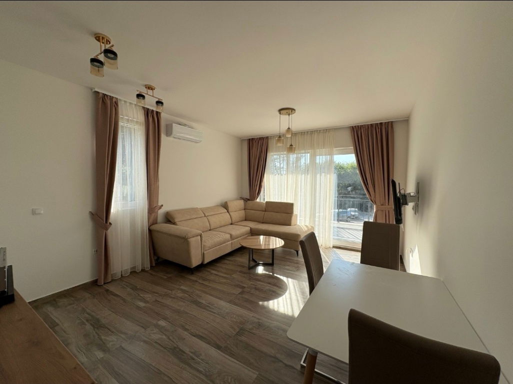 Rent - Apartment Tivat, Gradiošnica