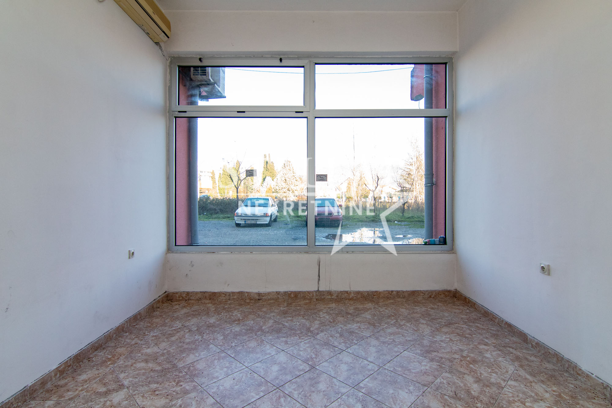 Rent - Office space Danilovgrad, Spuž