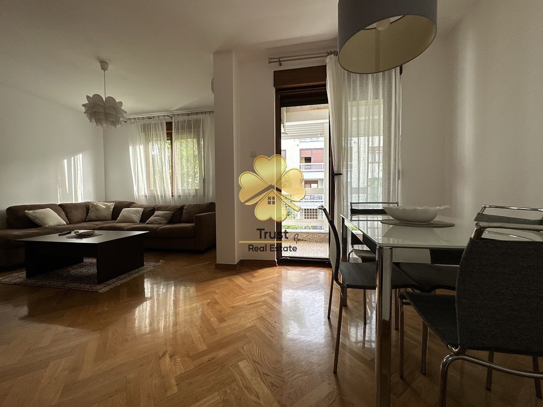 Izdavanje - Stan Podgorica, Blok 9