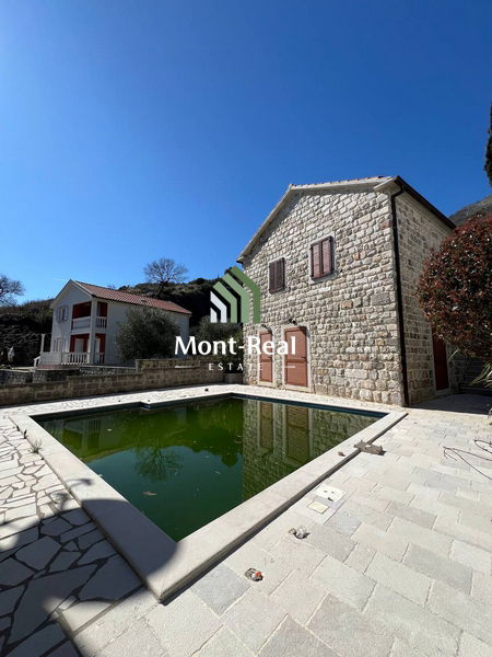 Sale - House Herceg Novi, Kamenari