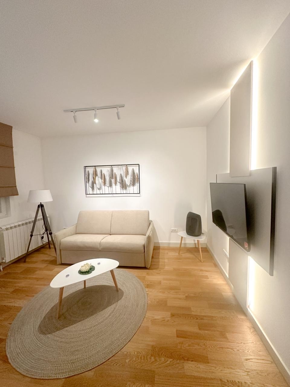 Продаж - Квартира Kolašin, Centar