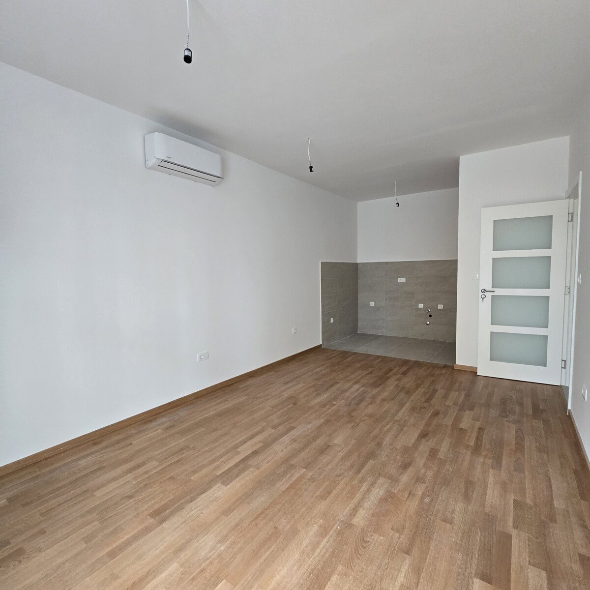 Sale - Apartment Podgorica, Pobrežje