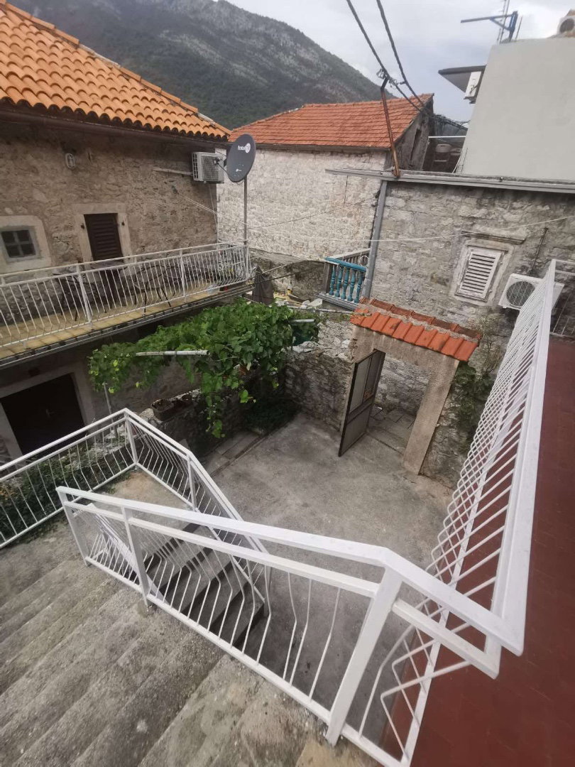 Prodaja - Kuća Tivat, Lepetani