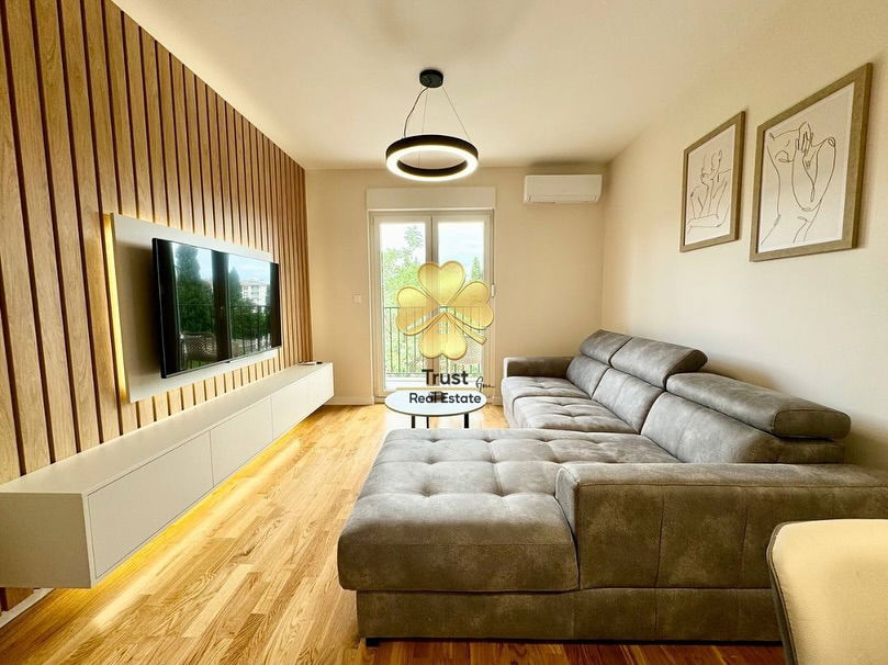 Izdavanje - Stan Podgorica, Pobrežje