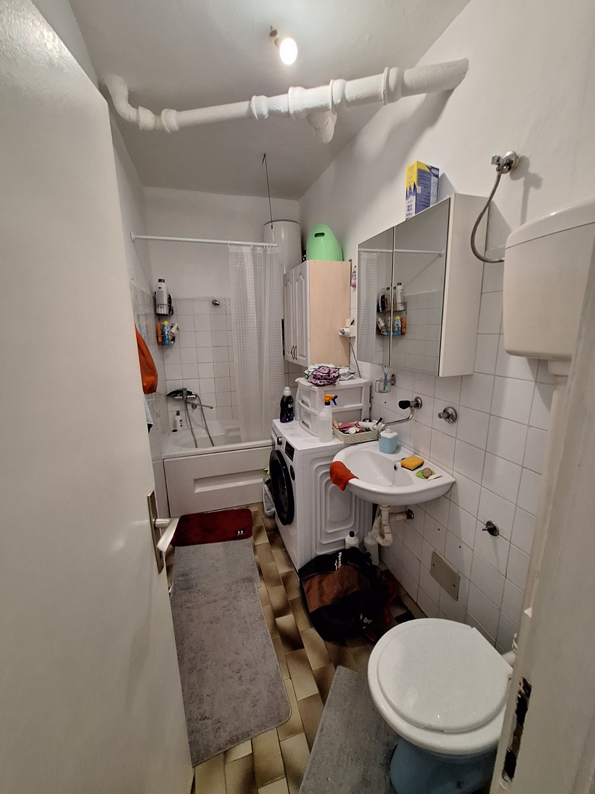 88913e71-cdcf-494d-87f4-2fd2945d61d4.jpg