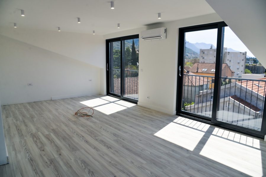 Продаж - Квартира Tivat, Donja Lastva