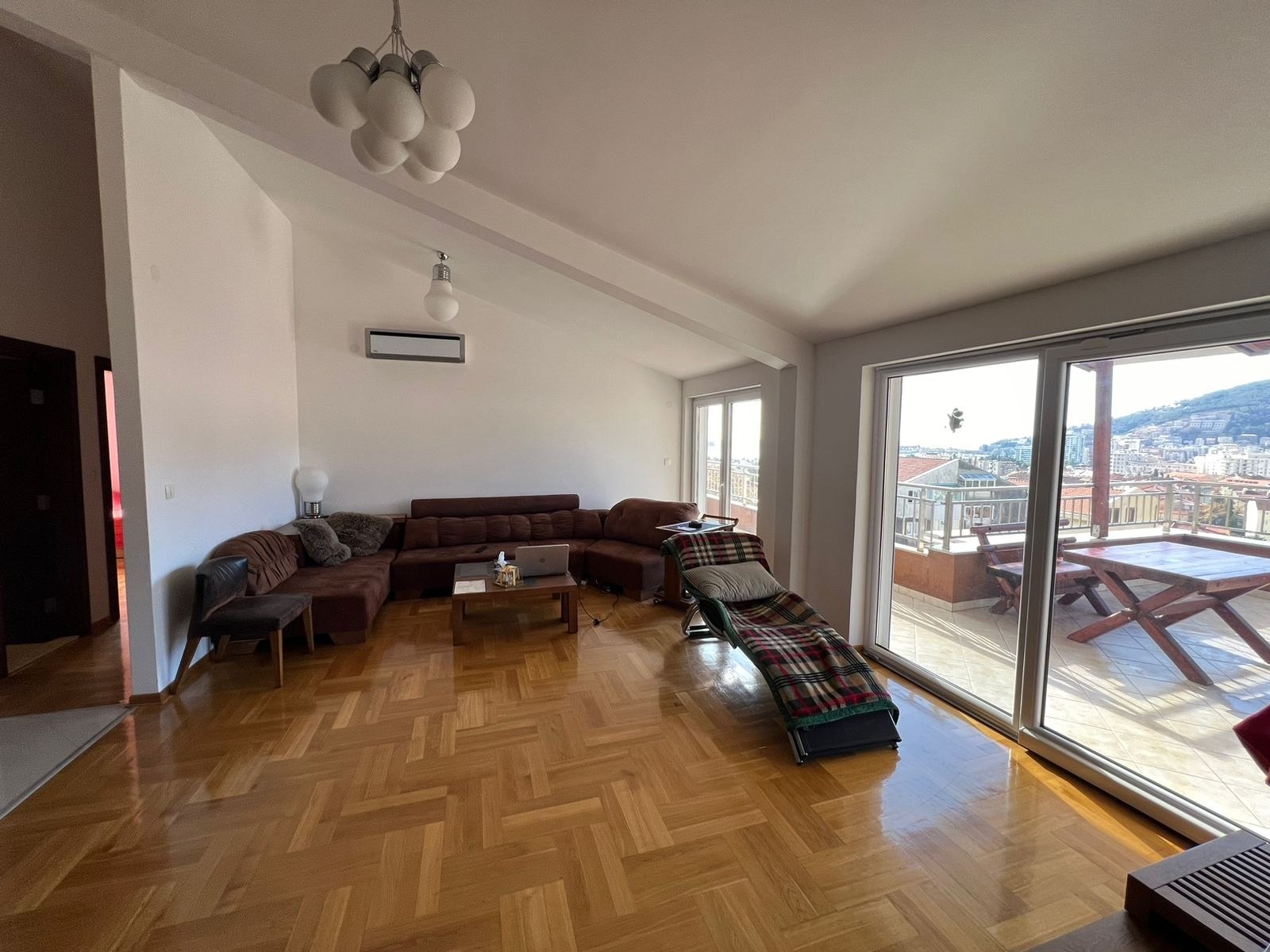 Продаж - Квартира Budva, Podkošljun