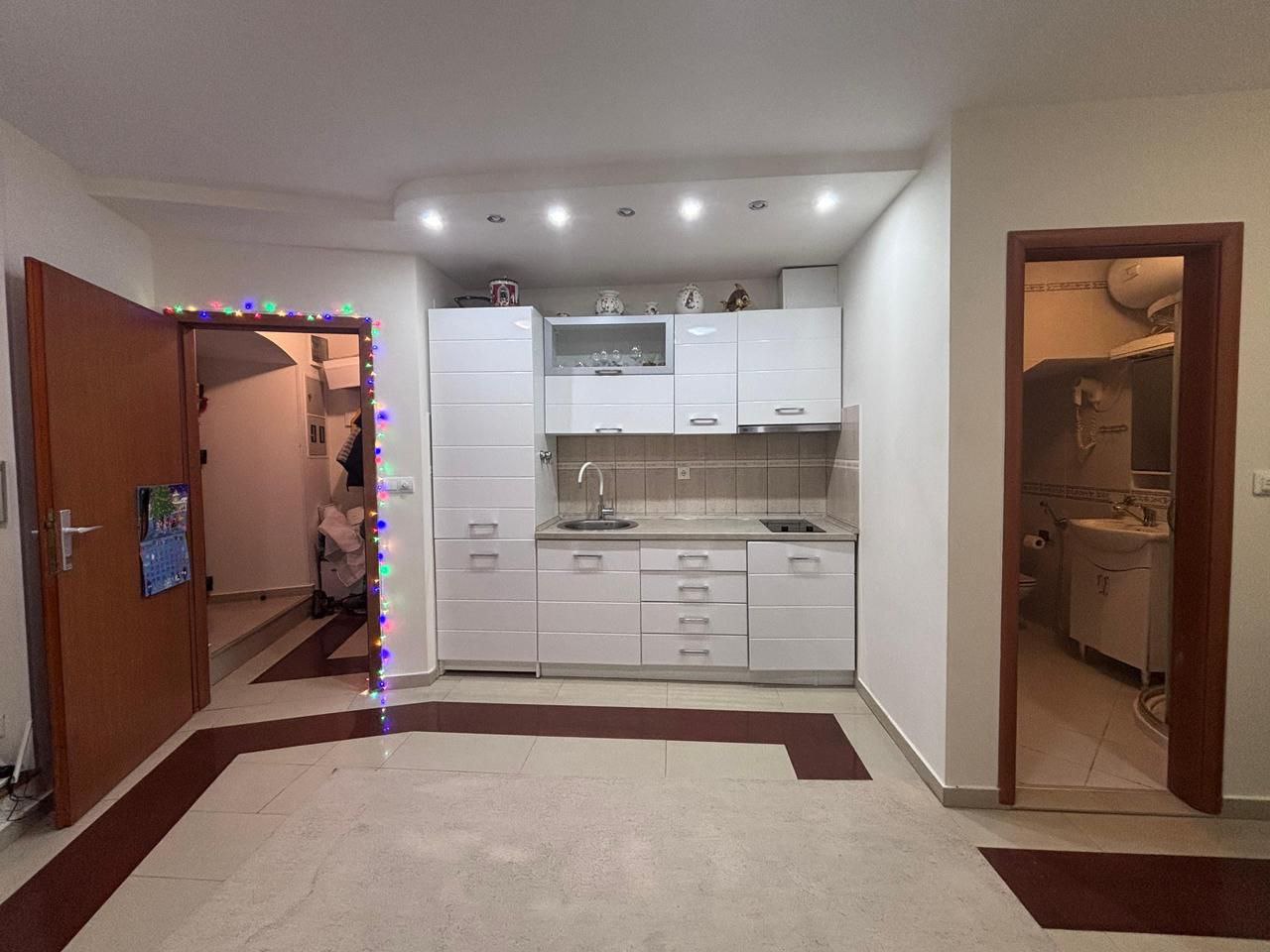 89f98261-7dcb-4142-bcfd-fdf72d0e3142.jpg