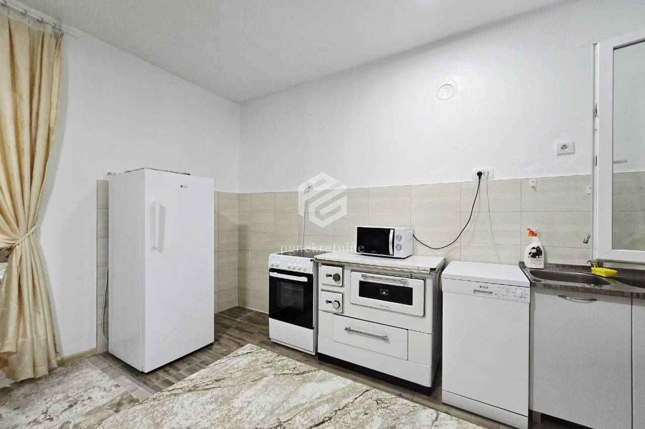 8b64fa14-2871-498e-a509-bed63ebc8064.jpg