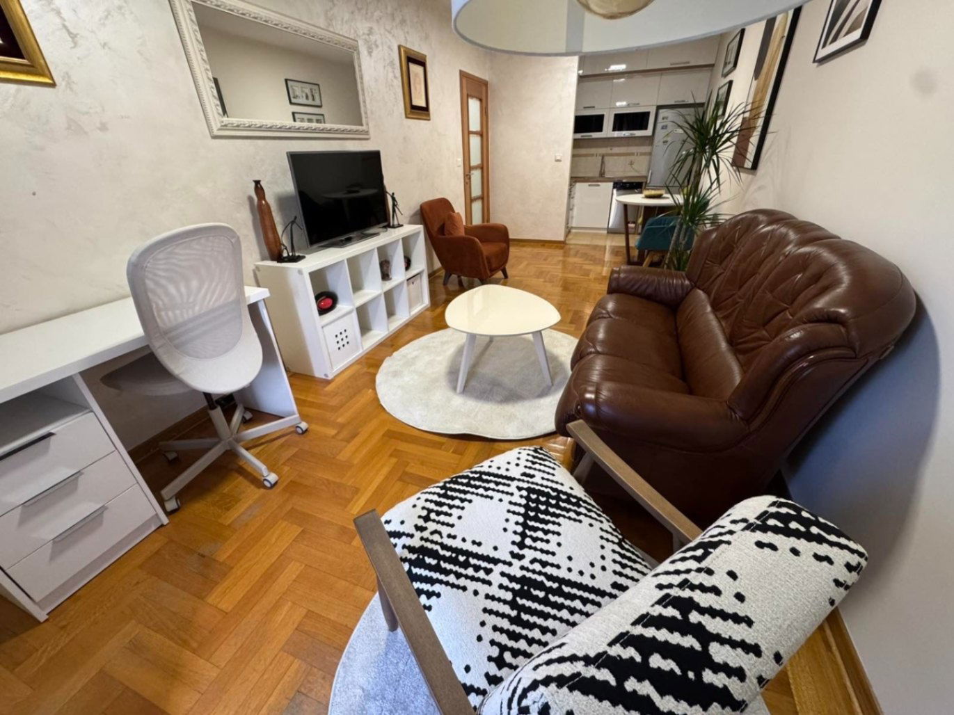 Izdavanje - Stan Podgorica, Preko Morače