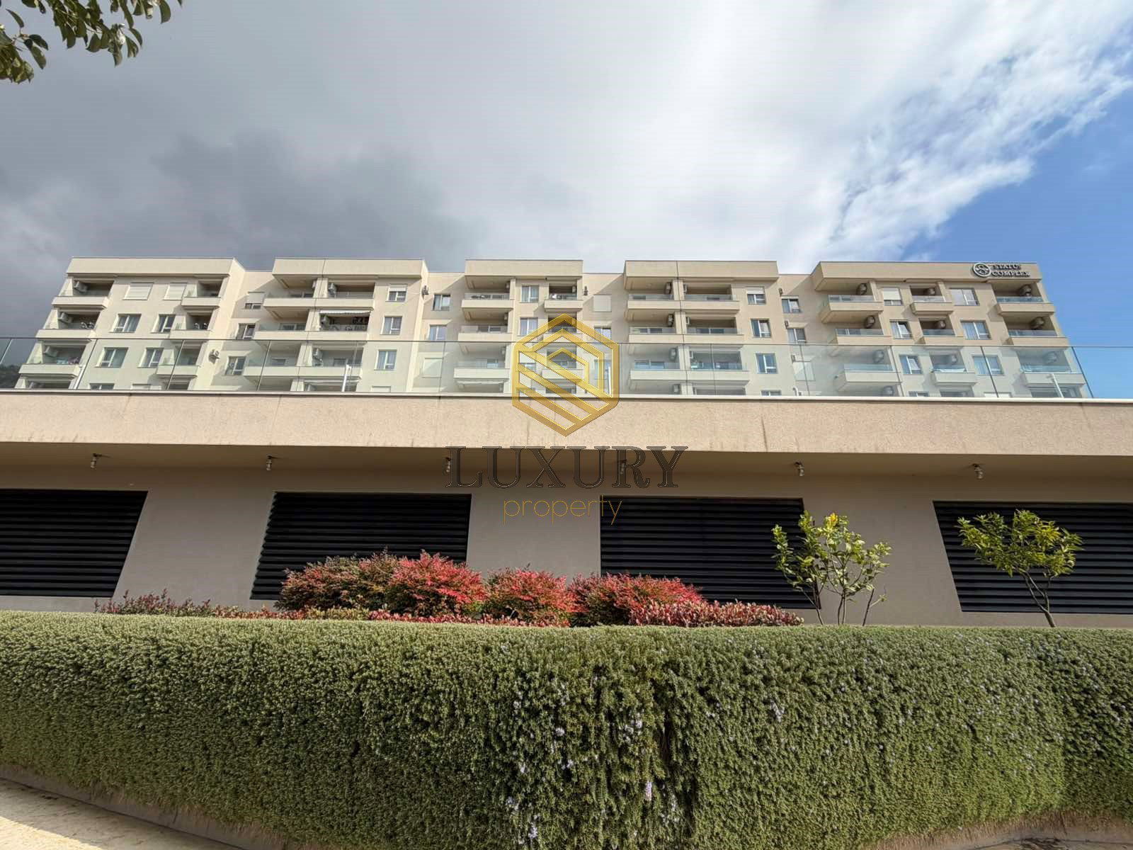 Продажа - Квартира Budva, Bečići