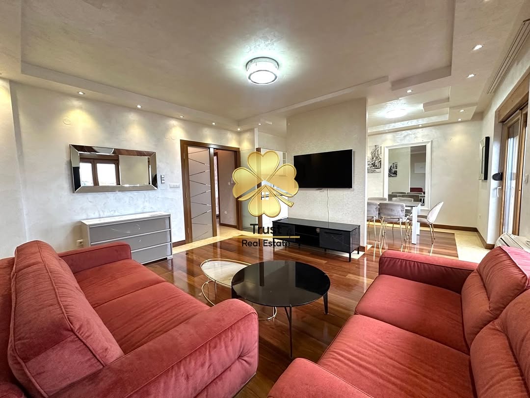 Izdavanje - Stan Podgorica, Centar