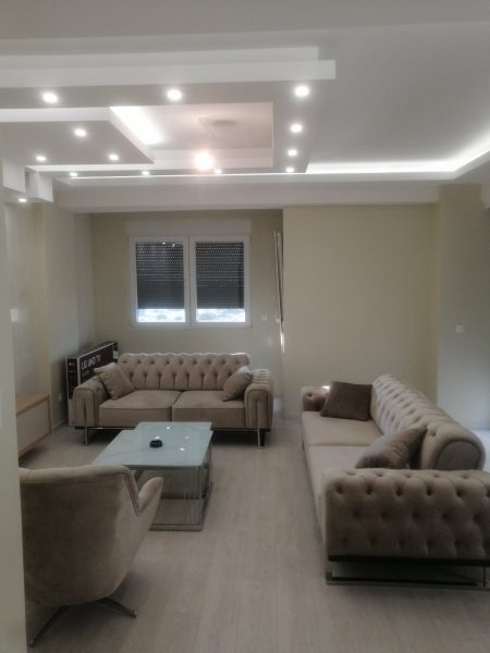 8e300692-ad10-4f40-86ac-b3b23f8dd41c.jpg
