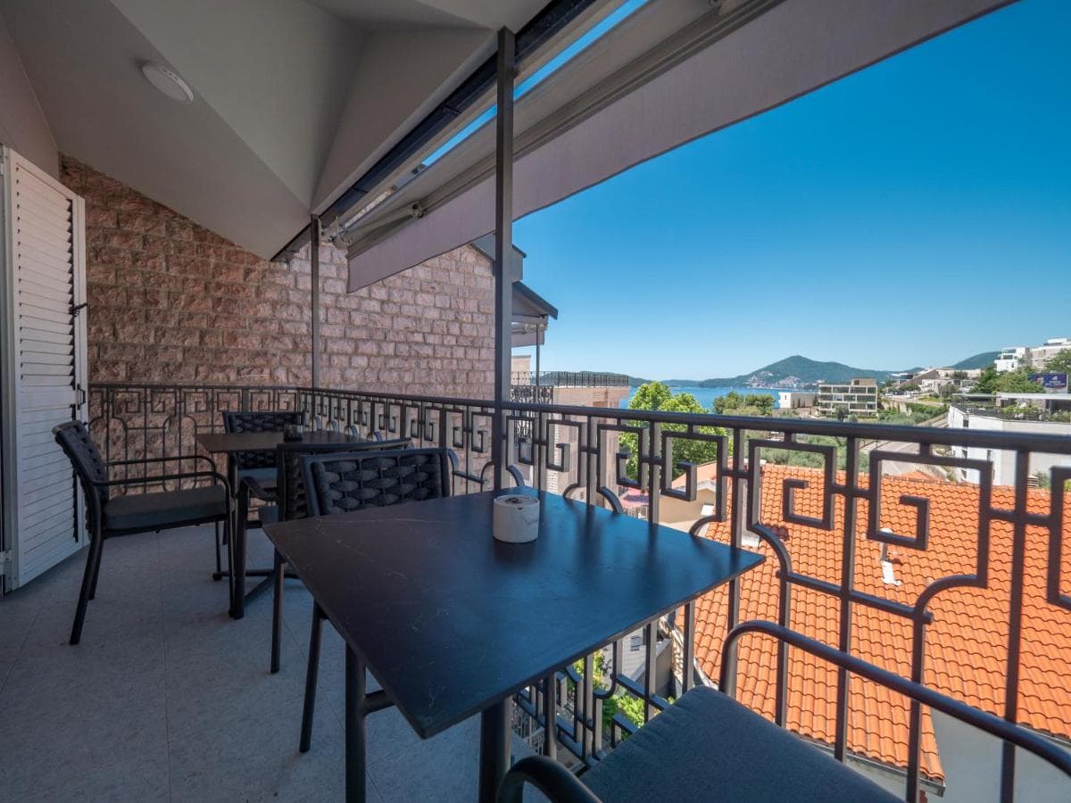 Продажа - Офисное помещение Budva, Pržno