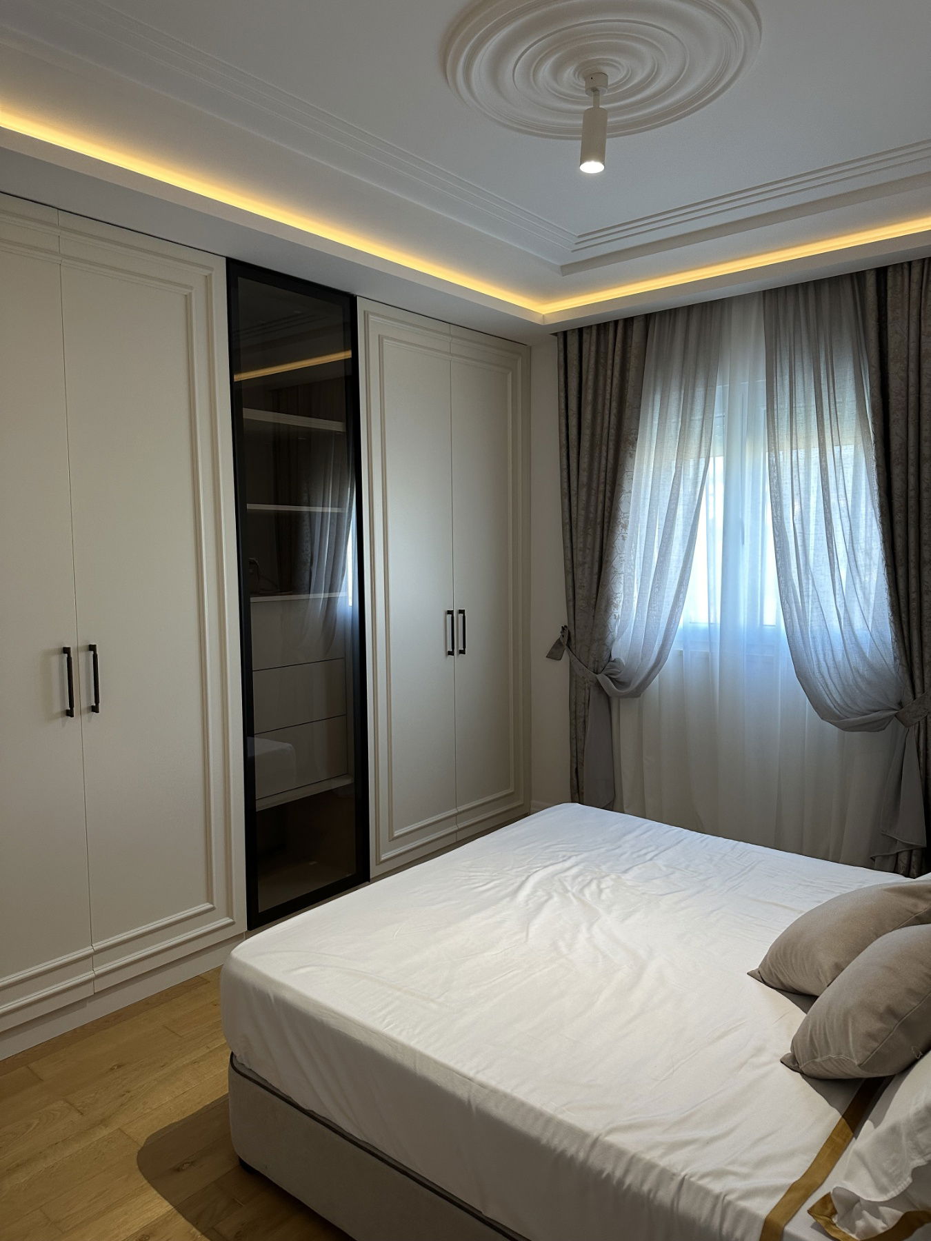 8fbc32ea-8a87-42b0-bc36-073c531a17e0.jpg