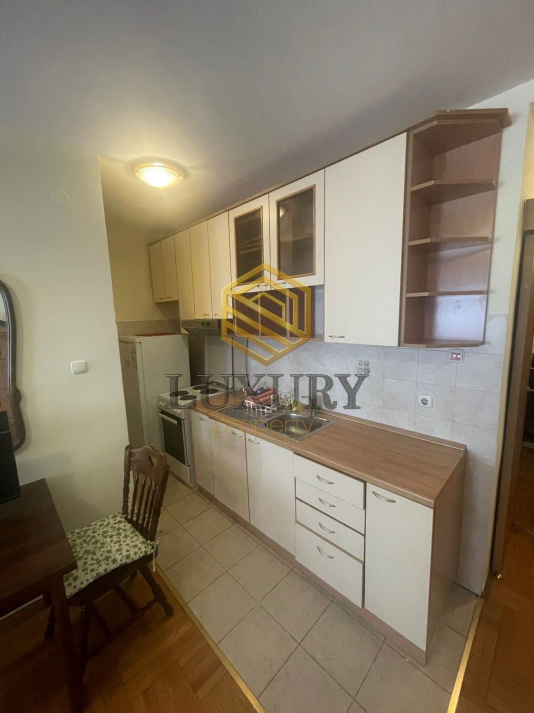 Izdavanje - Stan Podgorica, Obala Morače