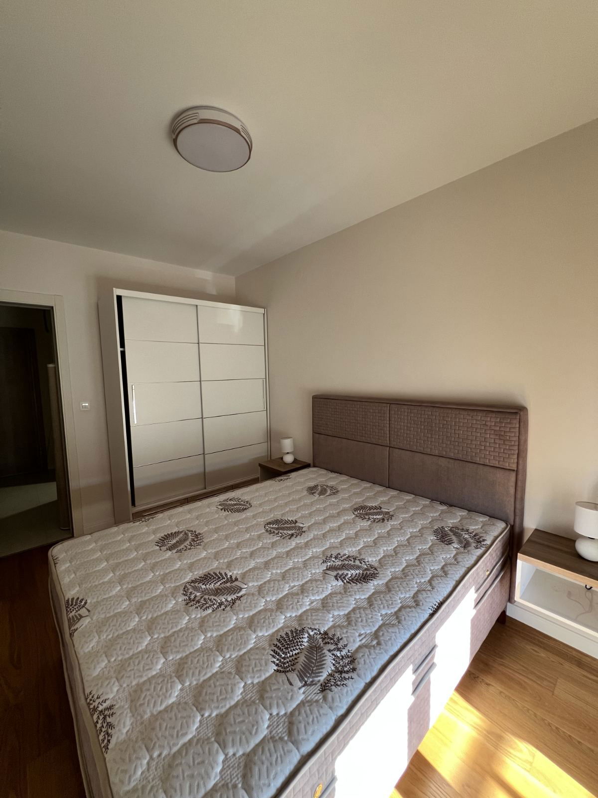 9034a33c-c619-4de5-a9b0-a3d7ac1ceff3.jpg