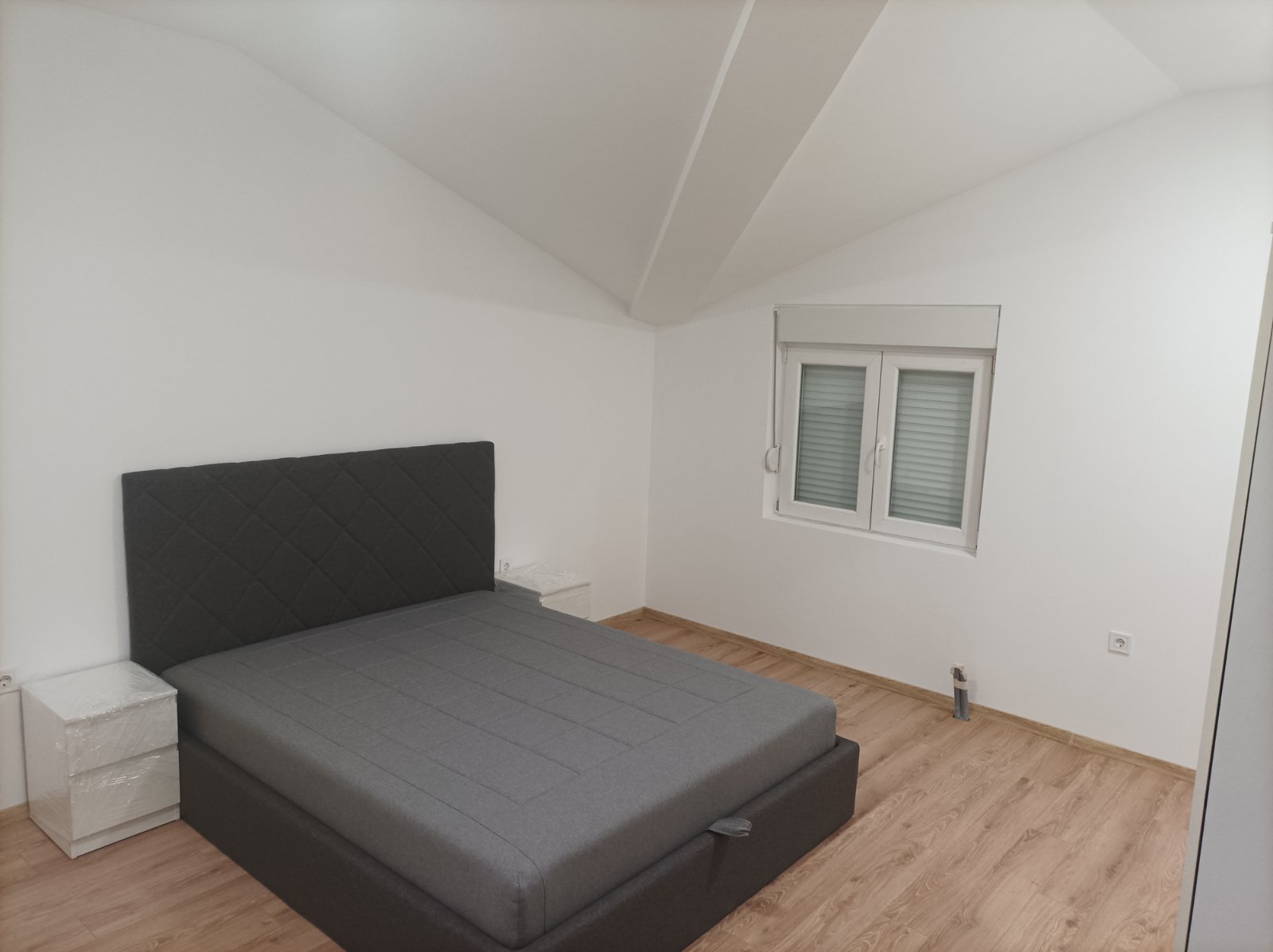 9064e365-83c3-4bed-8aad-5d4a1de870fc.jpg