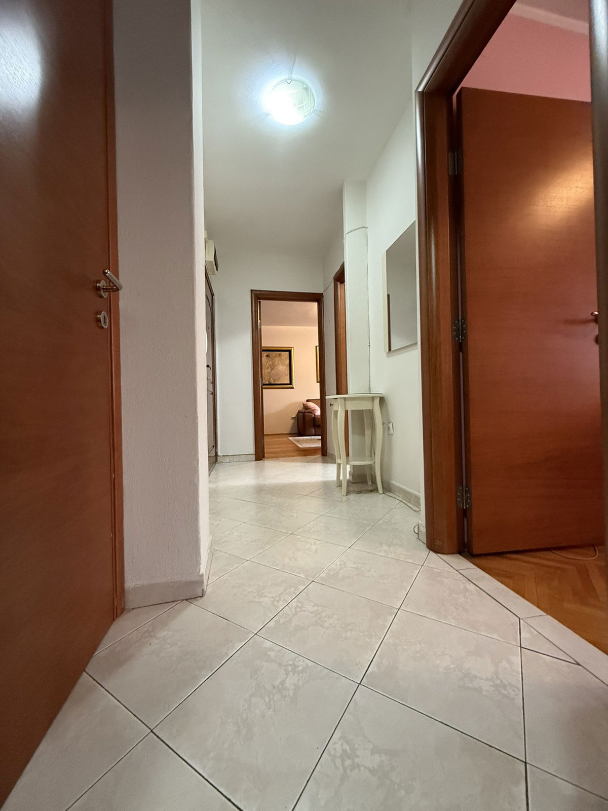 90923d69-92e4-45bf-a242-6cfac2a374f4.jpg