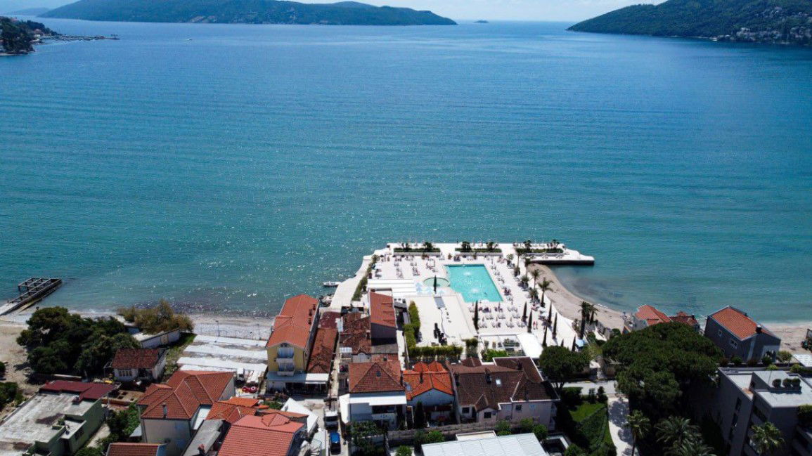 Продаж - Будинок Herceg Novi, Igalo