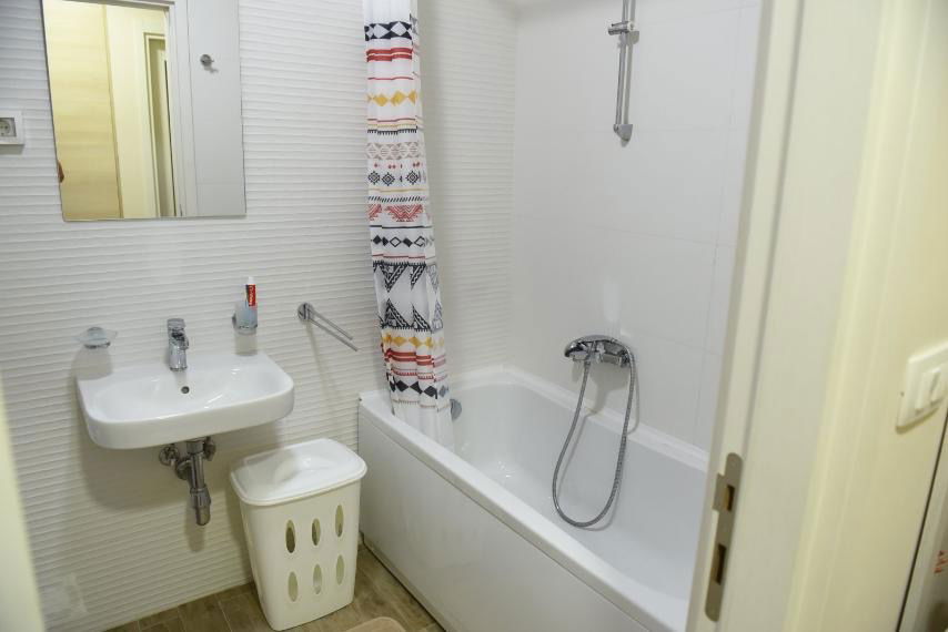 928a4a60-6cdd-459d-90aa-fba617c6a652.jpg