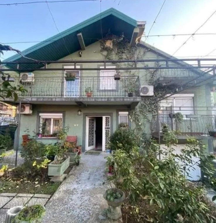 Продаж - Будинок Podgorica, Podgorica