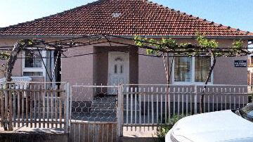 Продаж - Будинок Podgorica, Podgorica