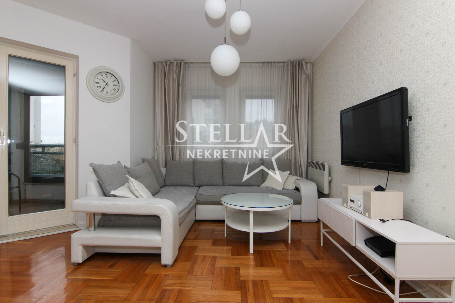 Izdavanje - Stan Podgorica, Momišići