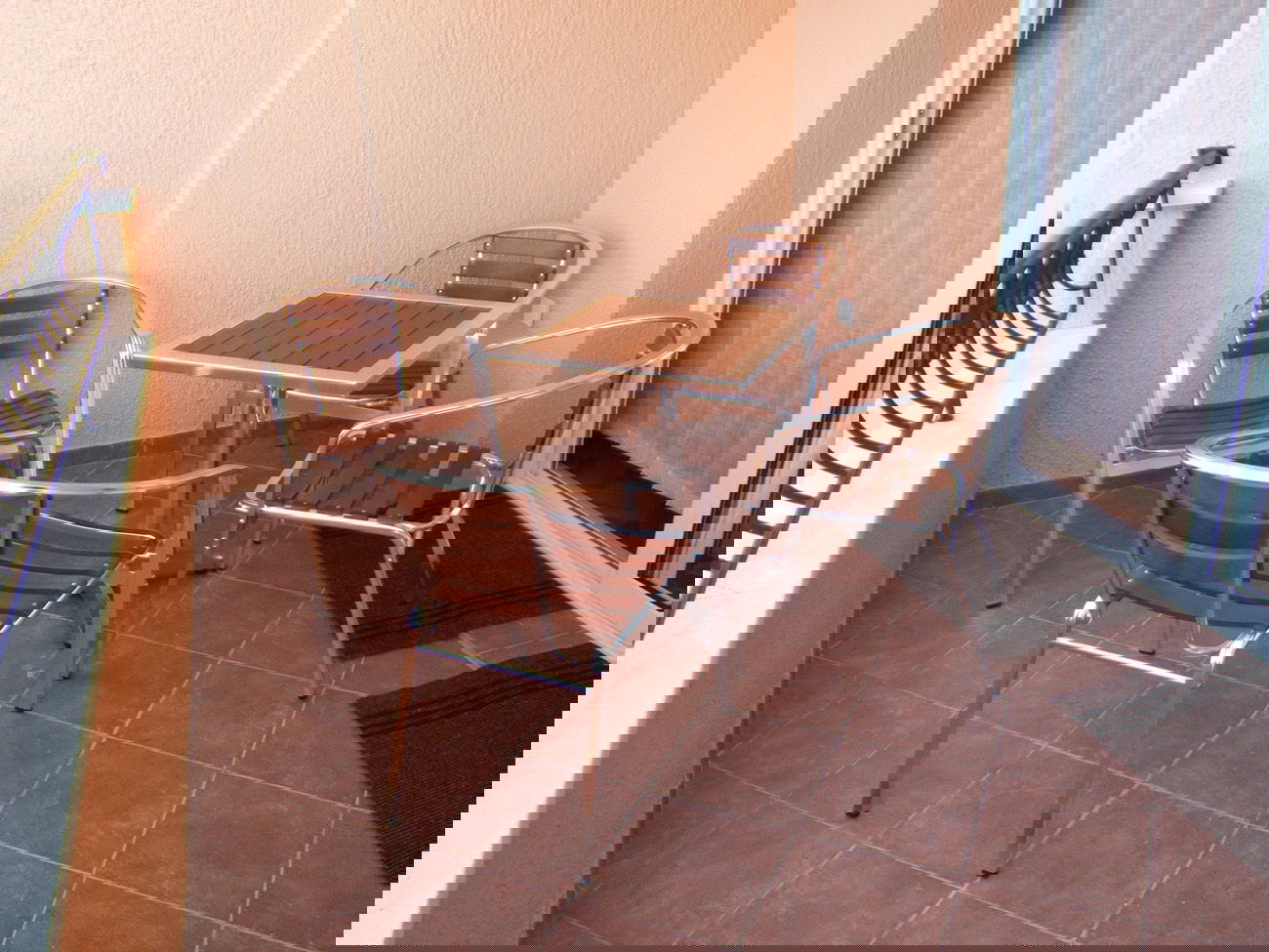 941d3d89-fd7c-4e14-a6c2-344751331b6f.jpg
