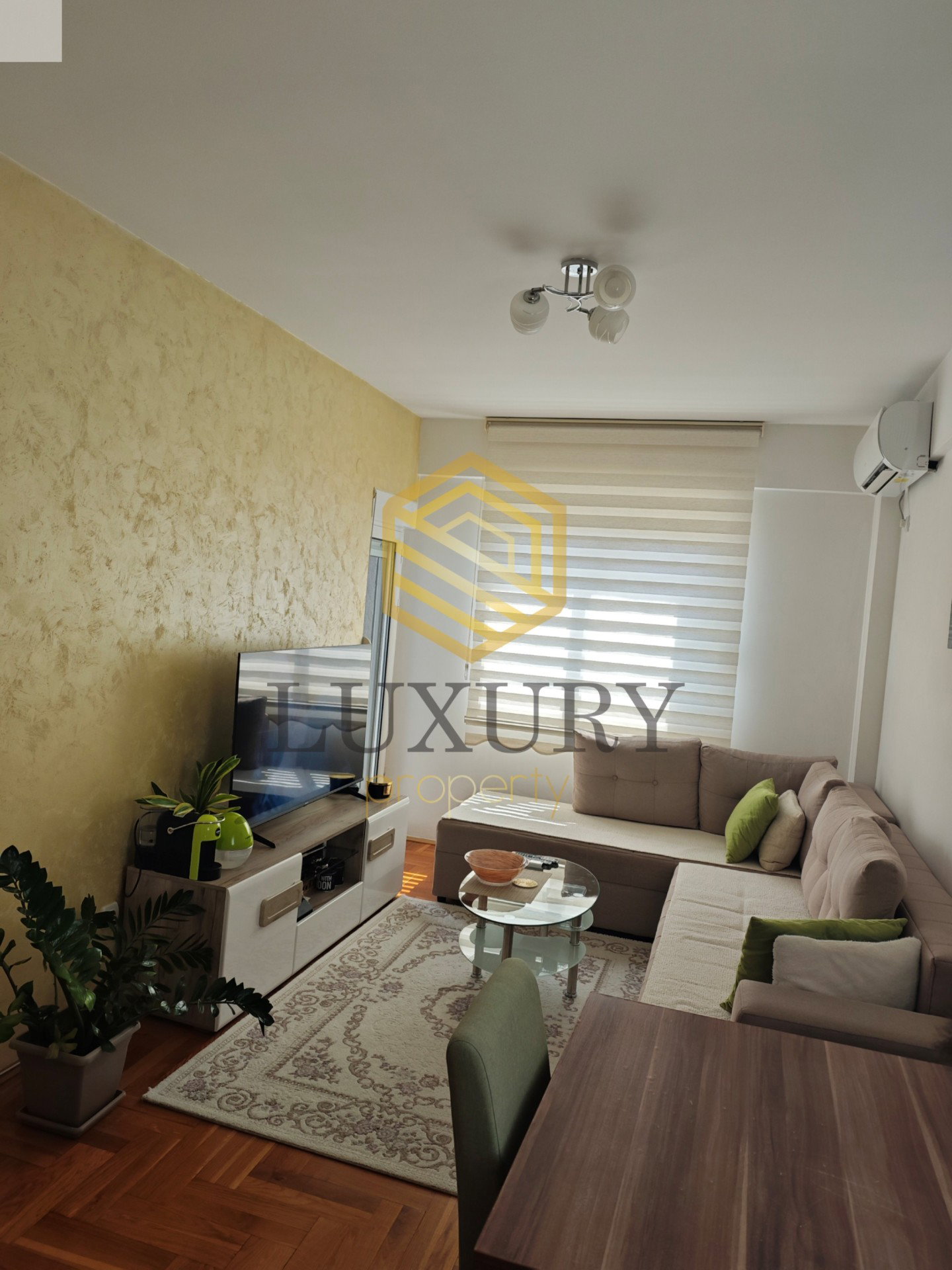 Продажа - Квартира Podgorica, Konik