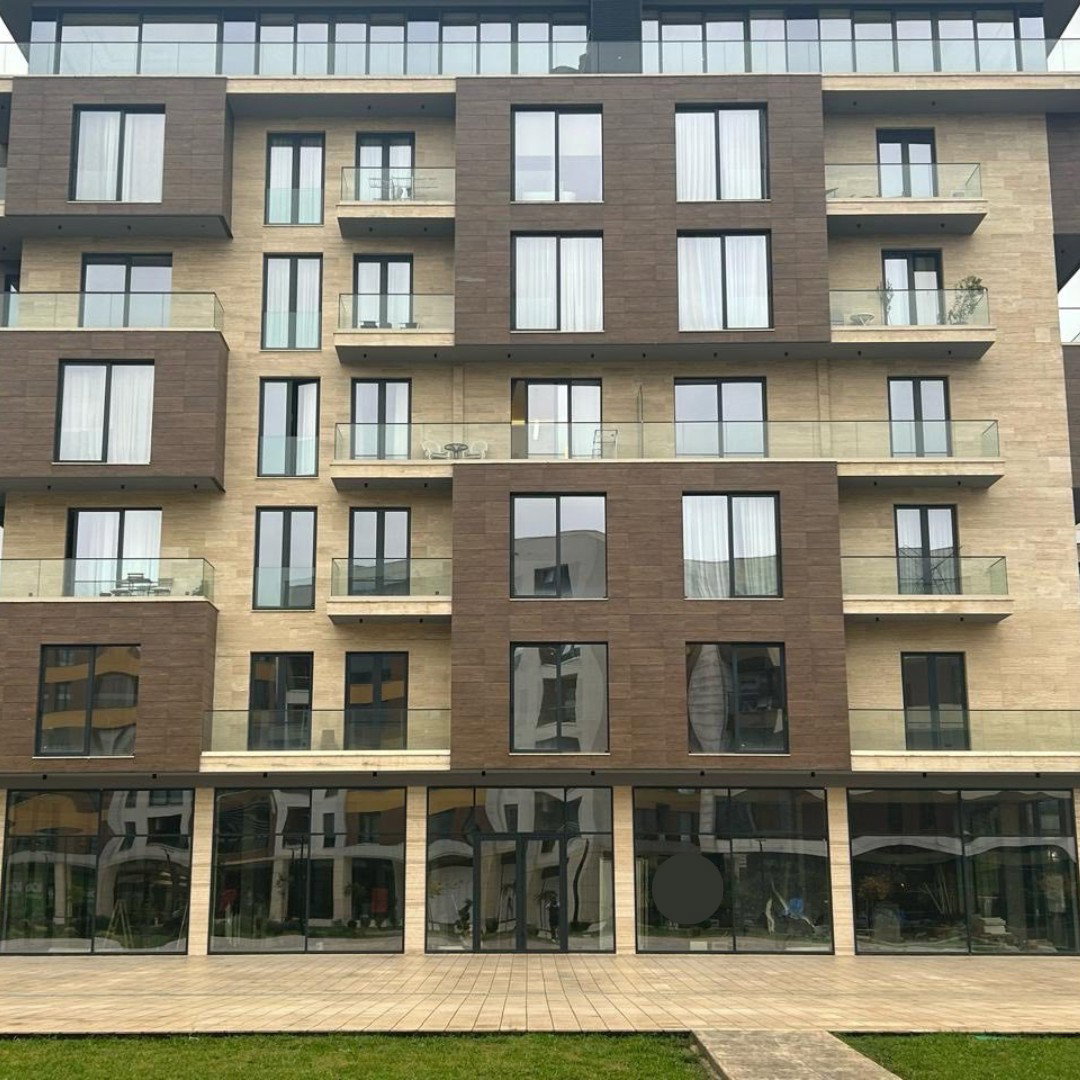 Kiralık - İş yeri Podgorica, Iza Capital Plaze