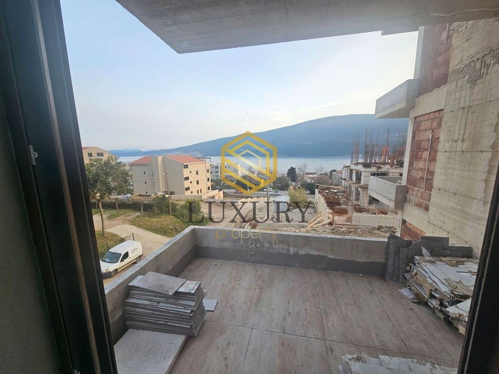 Sale - Apartment Herceg Novi, Đenovići